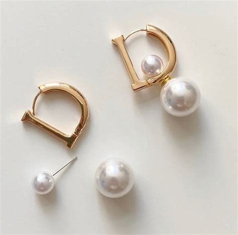 dior inci küpe